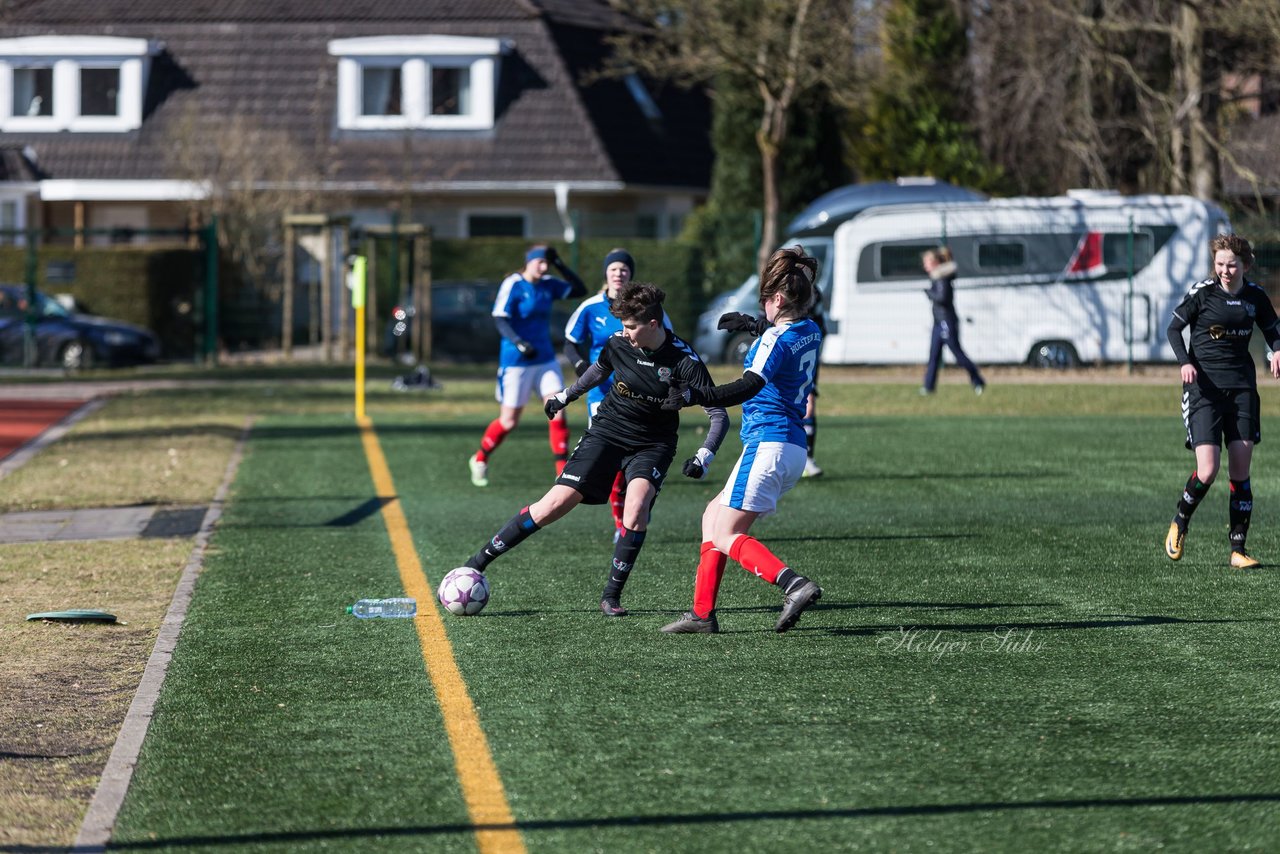 Bild 313 - B-Juniorinnen Halbfinale SVHU - Holstein Kiel : Ergebnis: 3:0